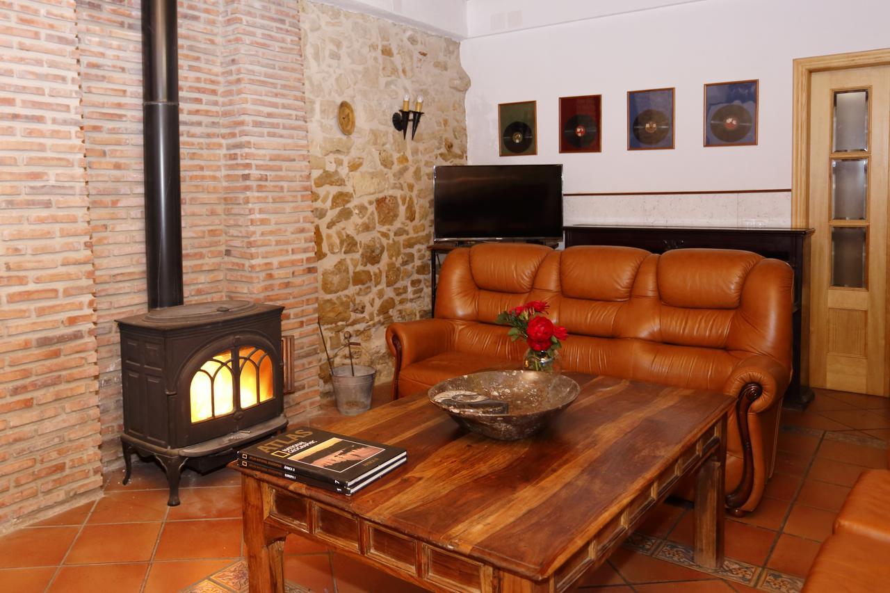 Gasthaus Ca Miquelet - Turistrat Albocácer Exterior foto
