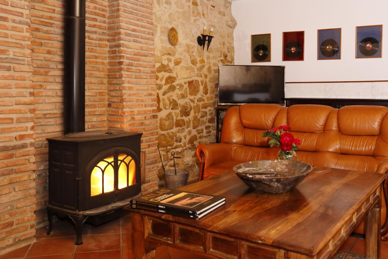 Gasthaus Ca Miquelet - Turistrat Albocácer Exterior foto