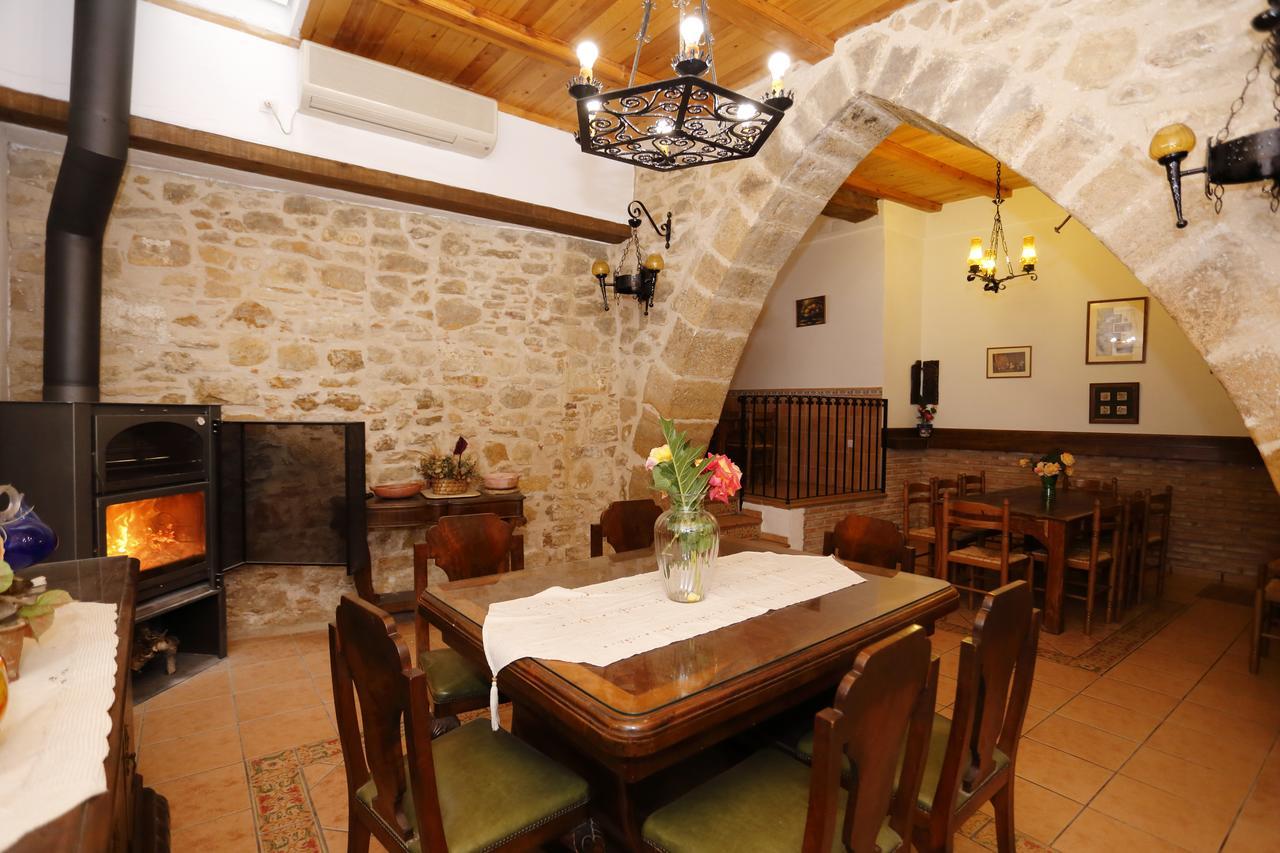 Gasthaus Ca Miquelet - Turistrat Albocácer Exterior foto