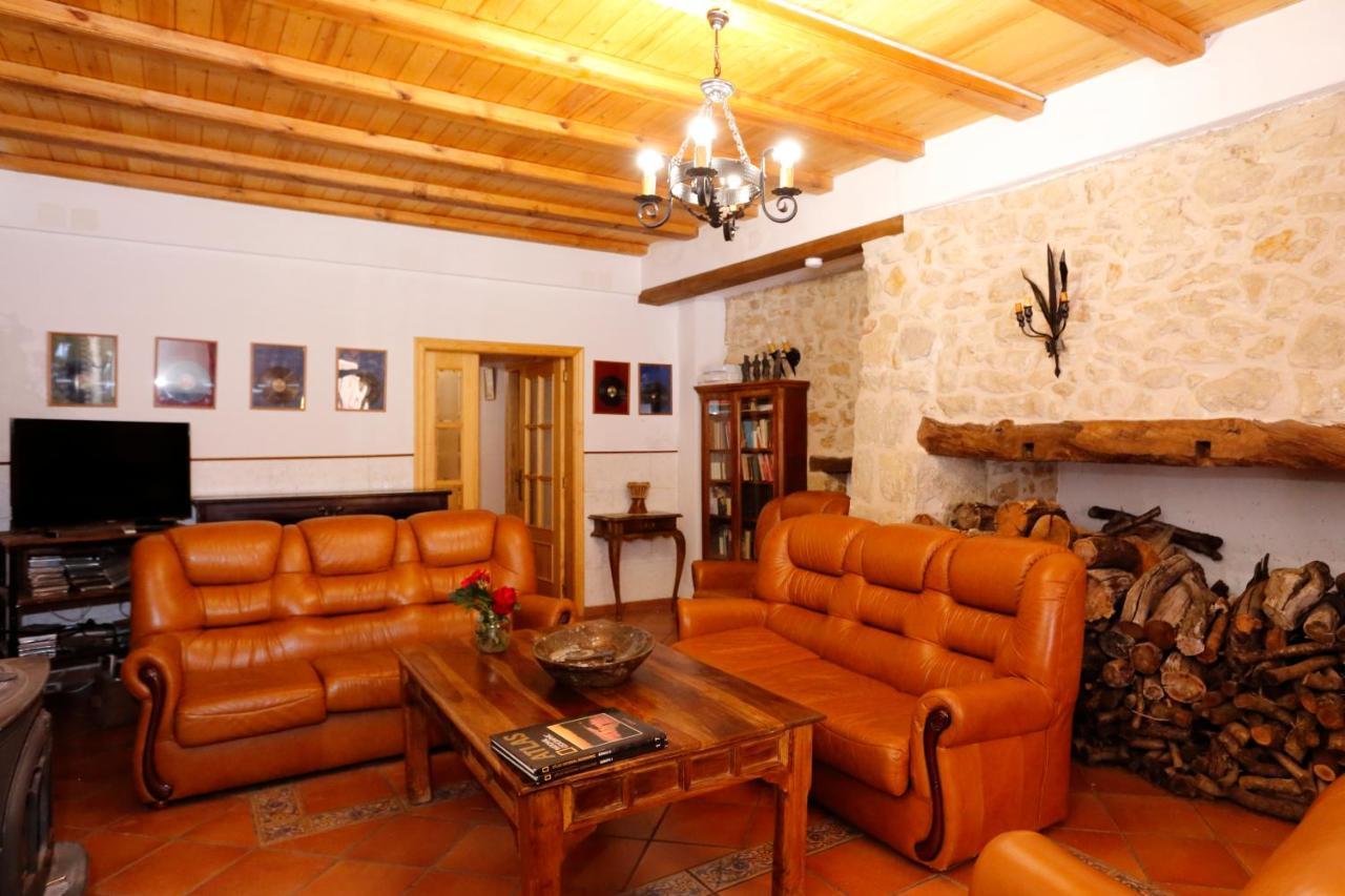 Gasthaus Ca Miquelet - Turistrat Albocácer Exterior foto